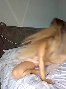 SkyelarSommer online show from 24, 2, 2025