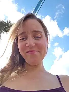 SkyelarSommer online show from 6, 2, 2025