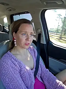 SkyelarSommer online show from 9, 2, 2026