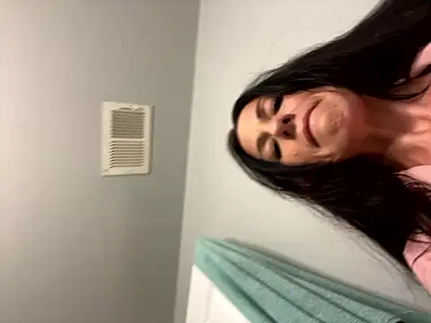 DominiqueX0 online show from 28, 9, 2025