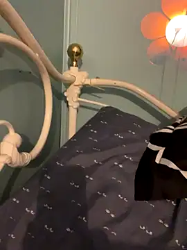 DominiqueX0 online show from 23, 11, 2025