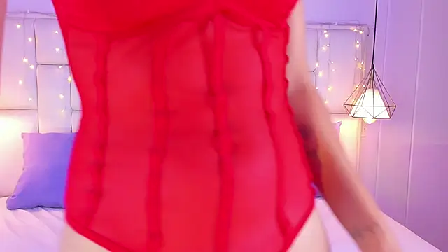 Snapshot of SarahSophia_ chatting on 4, 3, 2025 SarahSophia online show from 4, 3, 2025