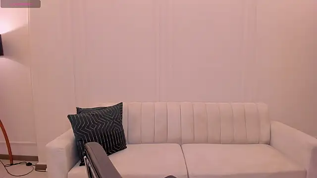 Snapshot of SunnyRivers chatting on 13, 11, 2025 SunnyRivers online show from 13, 11, 2025