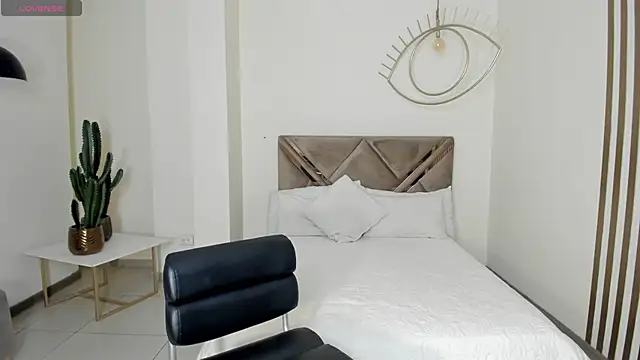 Snapshot of SunnyRivers chatting on 30, 10, 2025 SunnyRivers online show from 30, 10, 2025