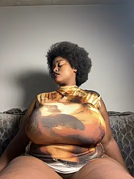 KnockoutBestie online show from 7, 1, 2025