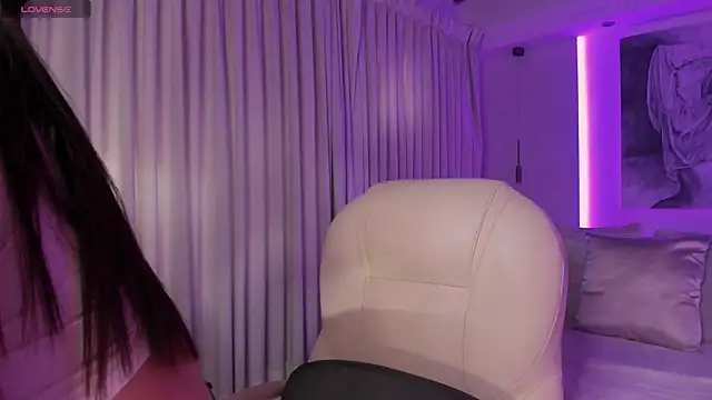 nathalie rivers online show from 1, 12, 2025