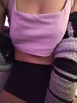 LissaThompsom online show from 3, 3, 2026