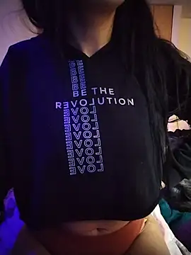 LissaThompsom online show from 31, 10, 2025