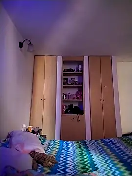 LissaThompsom online show from 16, 9, 2025