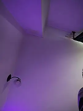 LissaThompsom online show from 6, 2, 2026