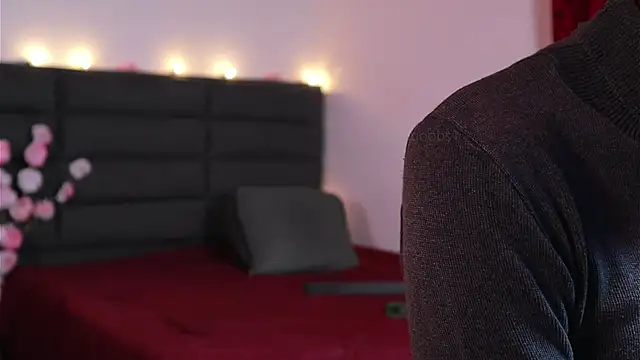 kathieandpovcock1 online show from 18, 3, 2026