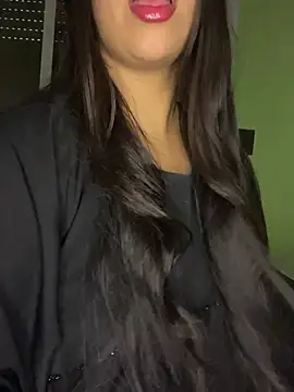 Mayacrayzi online show from 19, 6, 2026