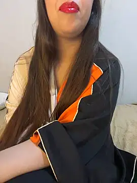 Mayacrayzi online show from 3, 2, 2025