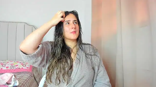 Hanna86 online show from 3, 12, 2025