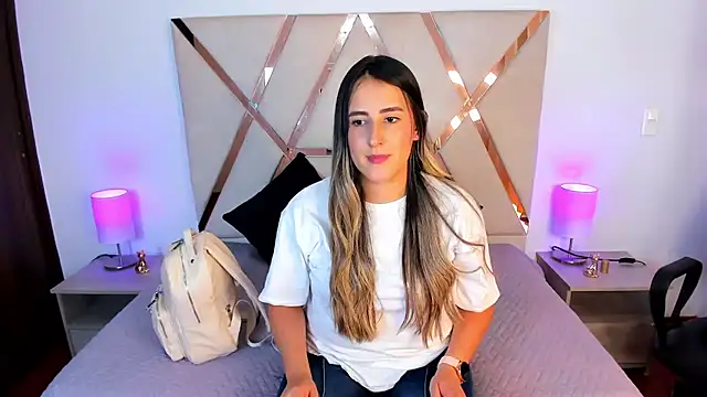 Hanna86 online show from 4, 10, 2025