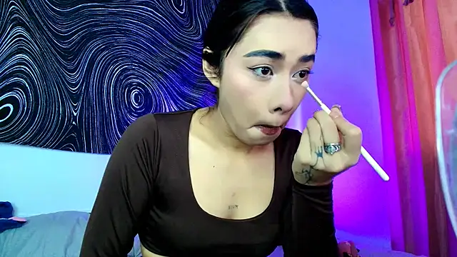 AmyOlimpo online show from 7, 7, 2026