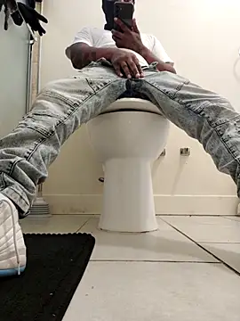 Annonymous607 online show from 4, 10, 2025