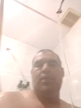 Angeelus2 online show from 5, 4, 2026