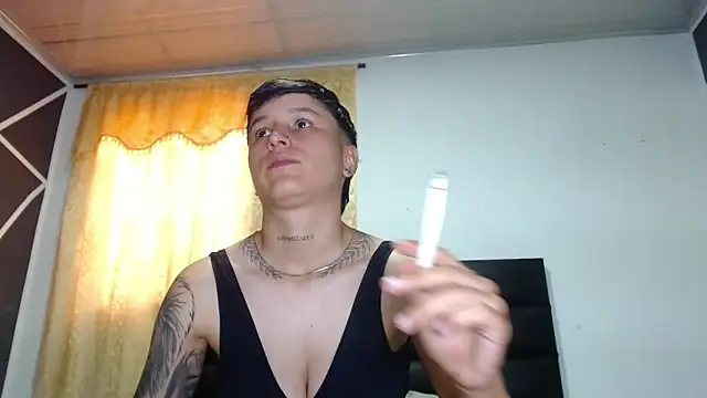 Tamarahryan online show from 6, 2, 2025