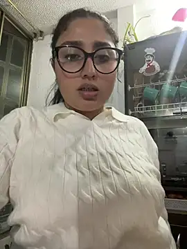 Snapshot of croftsmila chatting on 13, 7, 2026 croftsmila online show from 13, 7, 2026