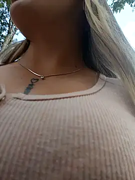 Snapshot of Misscata1106 chatting on 9, 2, 2026 Misscata1106 online show from 9, 2, 2026