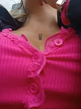 Snapshot of Misscata1106 chatting on 9, 6, 2026 Misscata1106 online show from 9, 6, 2026