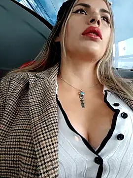 Snapshot of Misscata1106 chatting on 14, 5, 2026 Misscata1106 online show from 14, 5, 2026