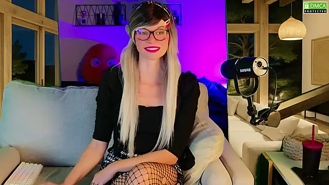 Snapshot of Kittychatte chatting on 2, 10, 2025 Kittychatte online show from 2, 10, 2025