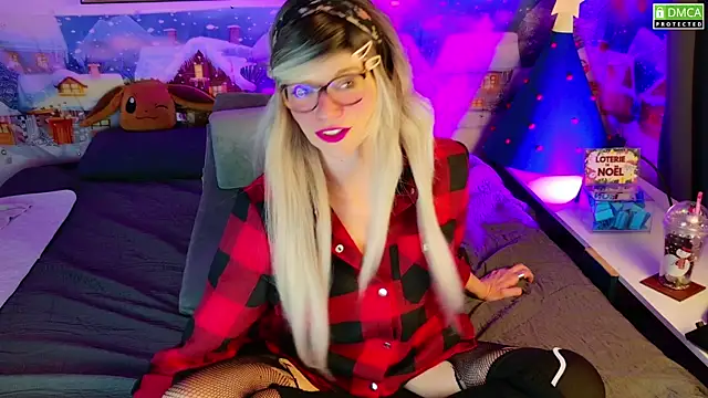 Kittychatte online show from 4, 12, 2025