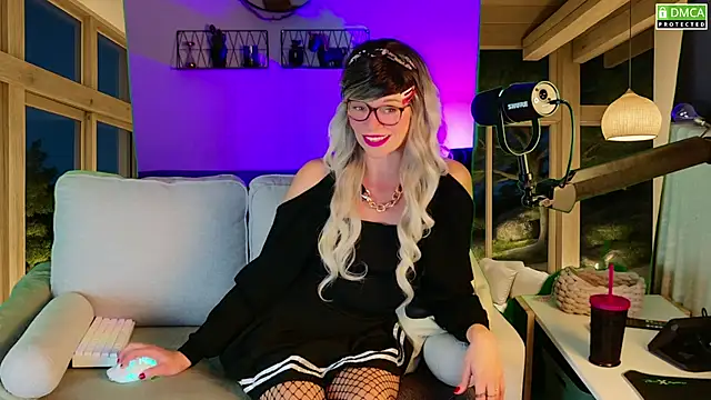 Snapshot of Kittychatte chatting on 10, 9, 2025 Kittychatte online show from 10, 9, 2025