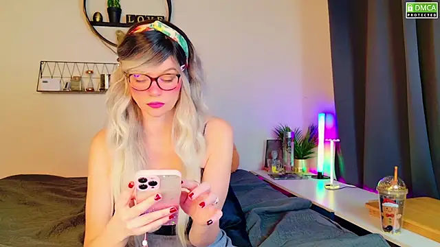 Snapshot of Kittychatte chatting on 16, 2, 2025 Kittychatte online show from 16, 2, 2025