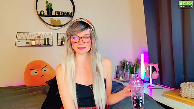 Snapshot of Kittychatte chatting on 28, 1, 2025 Kittychatte online show from 28, 1, 2025