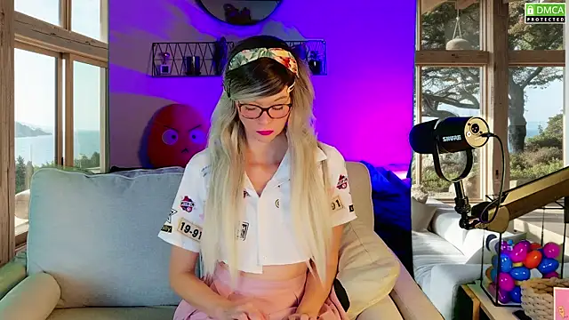 Snapshot of Kittychatte chatting on 5, 10, 2025 Kittychatte online show from 5, 10, 2025