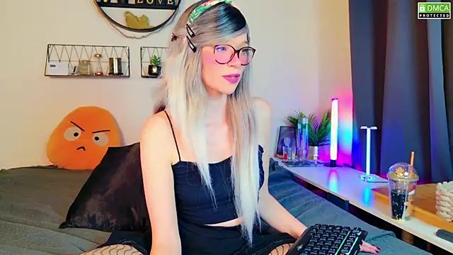 Snapshot of Kittychatte chatting on 13, 2, 2025 Kittychatte online show from 13, 2, 2025