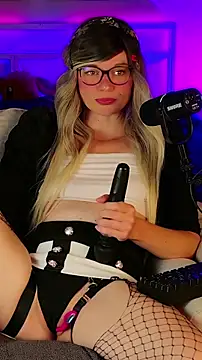 Kittychatte online show from 5, 6, 2026