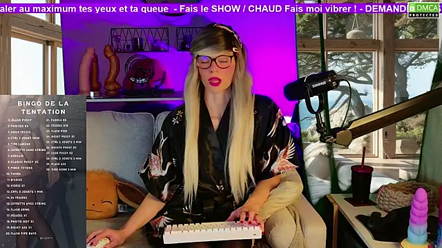 Snapshot of Kittychatte chatting on 23, 11, 2025 Kittychatte online show from 23, 11, 2025