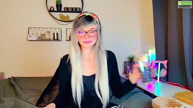 Snapshot of Kittychatte chatting on 4, 2, 2025 Kittychatte online show from 4, 2, 2025