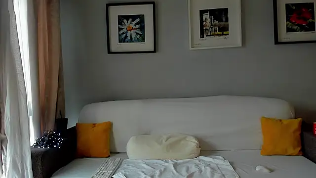 bellahot77 online show from 26, 11, 2025