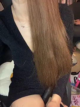 LaPetitechienne1 online show from 24, 2, 2025