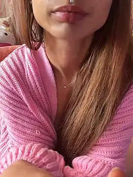 LaPetitechienne1 online show from 18, 3, 2025