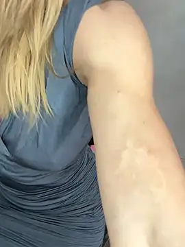 Milf Tea online show from 24, 2, 2025