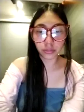 Umaru uwu online show from 15, 4, 2026