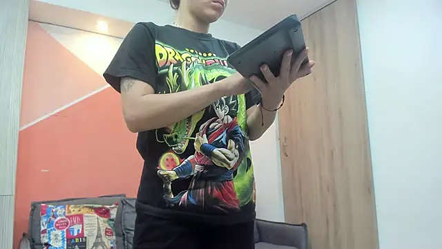 Mhelanny2 online show from 7, 10, 2025