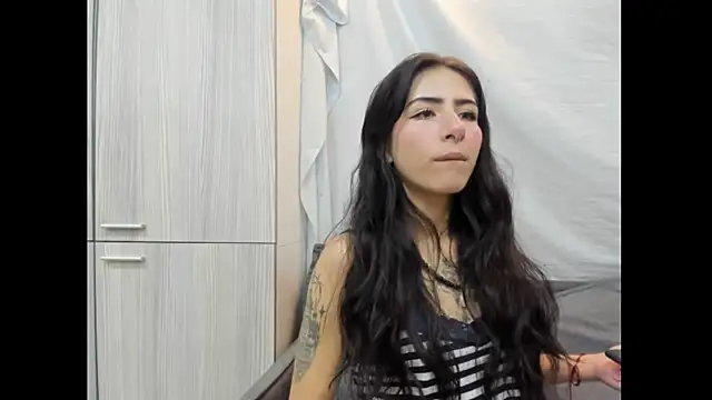 Mhelanny2 online show from 13, 12, 2025