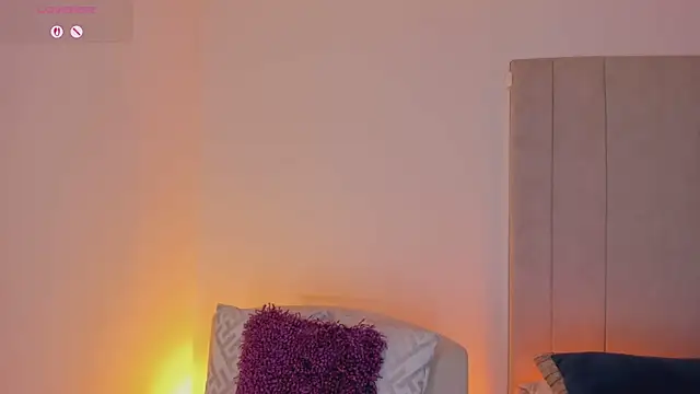 Snapshot of luisah_ chatting on 2, 7, 2026 luisah online show from 2, 7, 2026