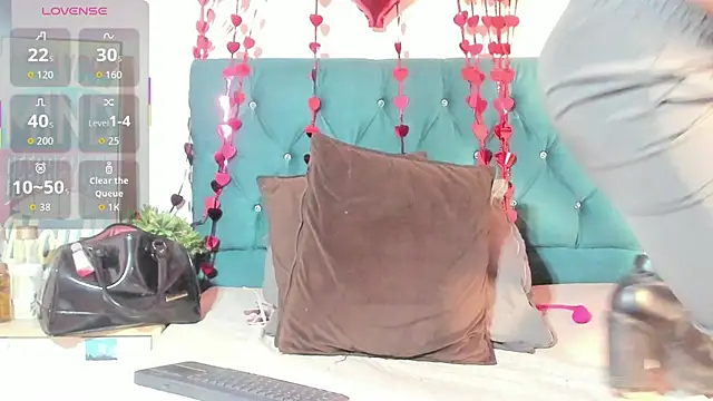 StefanyMiler online show from 3, 3, 2026