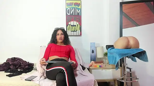 StefanyMiler online show from 4, 12, 2025