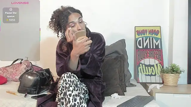 StefanyMiler online show from 6, 2, 2026