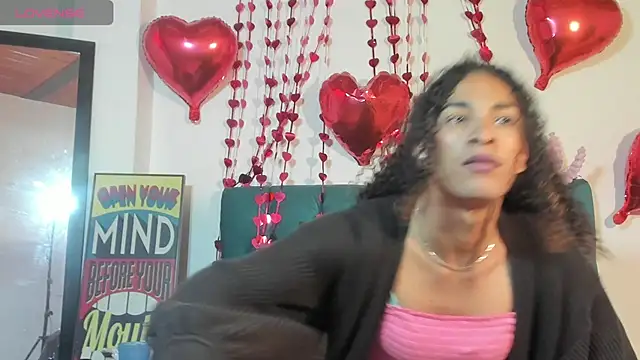 StefanyMiler online show from 18, 4, 2026