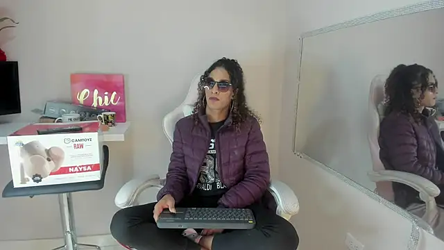 StefanyMiler online show from 20, 3, 2025